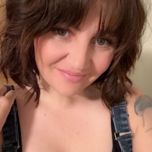 Meet your Posher, Brynn - Picture 1 of 1